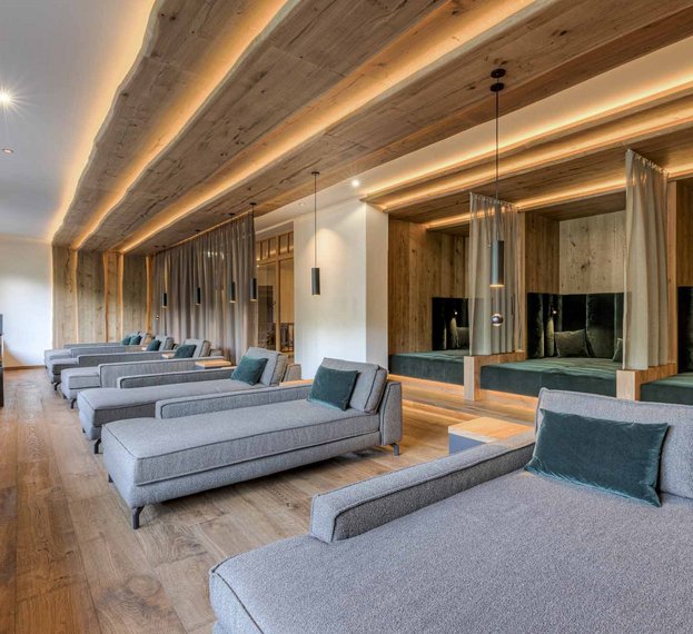 Die Doppel-Liegen Ruheraum im Wellnesshotel Alpenhof in Hintertux