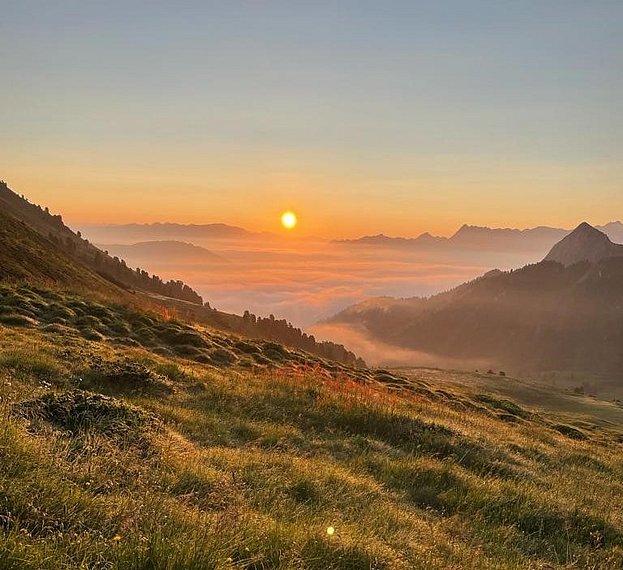 Sonnenaufgang in den Alpen