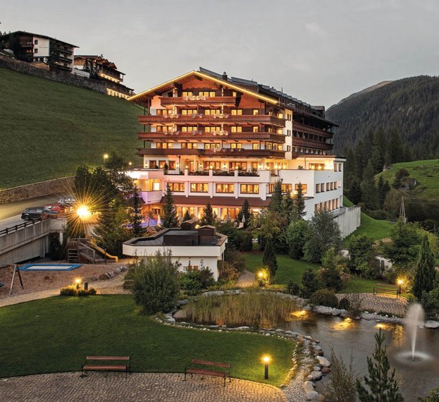 Hotel Alpenhof bei Sonnenuntergang